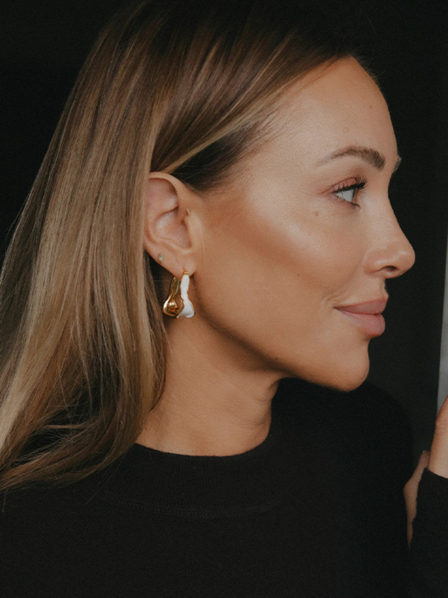 White detailed earrings